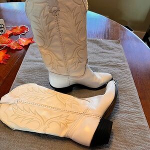 Rodeo Drive White Western Cowboy Boots